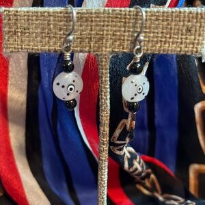 Black & White Glass earrings, unmarked